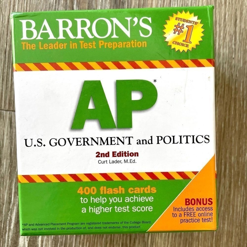 Barron’s US government & politics 400 flash cards
